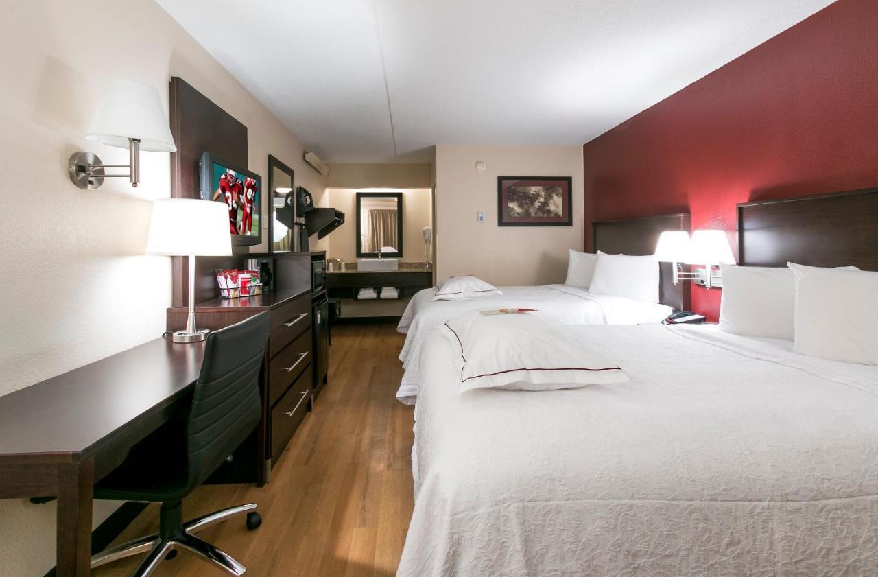 Red Roof Plus Chicago - Hoffman Estates Bagian luar foto